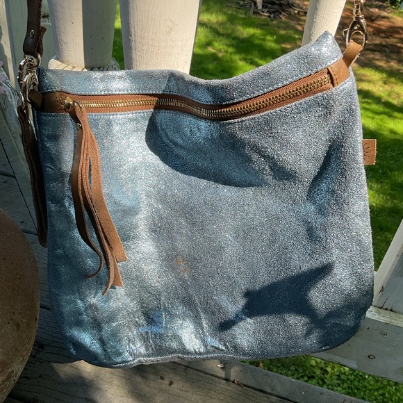 Head Regal Metallic Blue Crossbody Bag - Picture 4 of 5